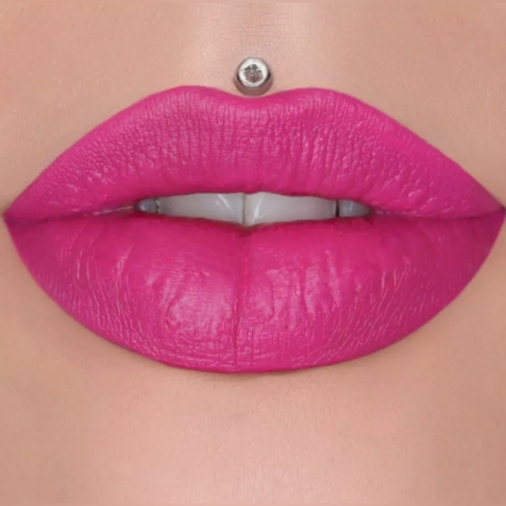 PINK RELIGION Jeffree Star Velvet Trap